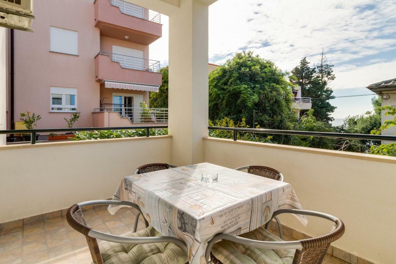 Apartments Tonka Near Beach And Sea Pula Bagian luar foto